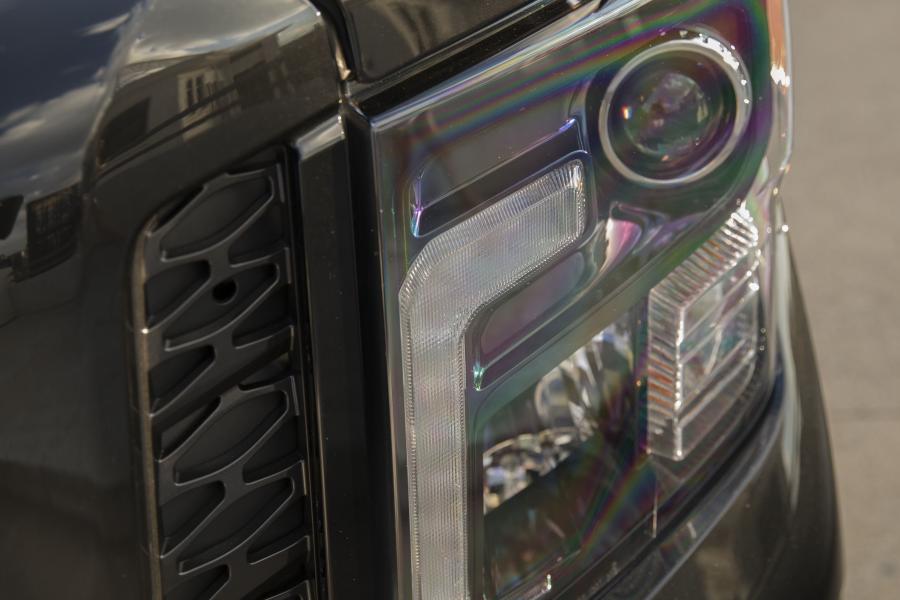 Детали экстерьера Nissan Titan SL Midnight Edition Crew Cab 2017 года  (фото 9 из 10)